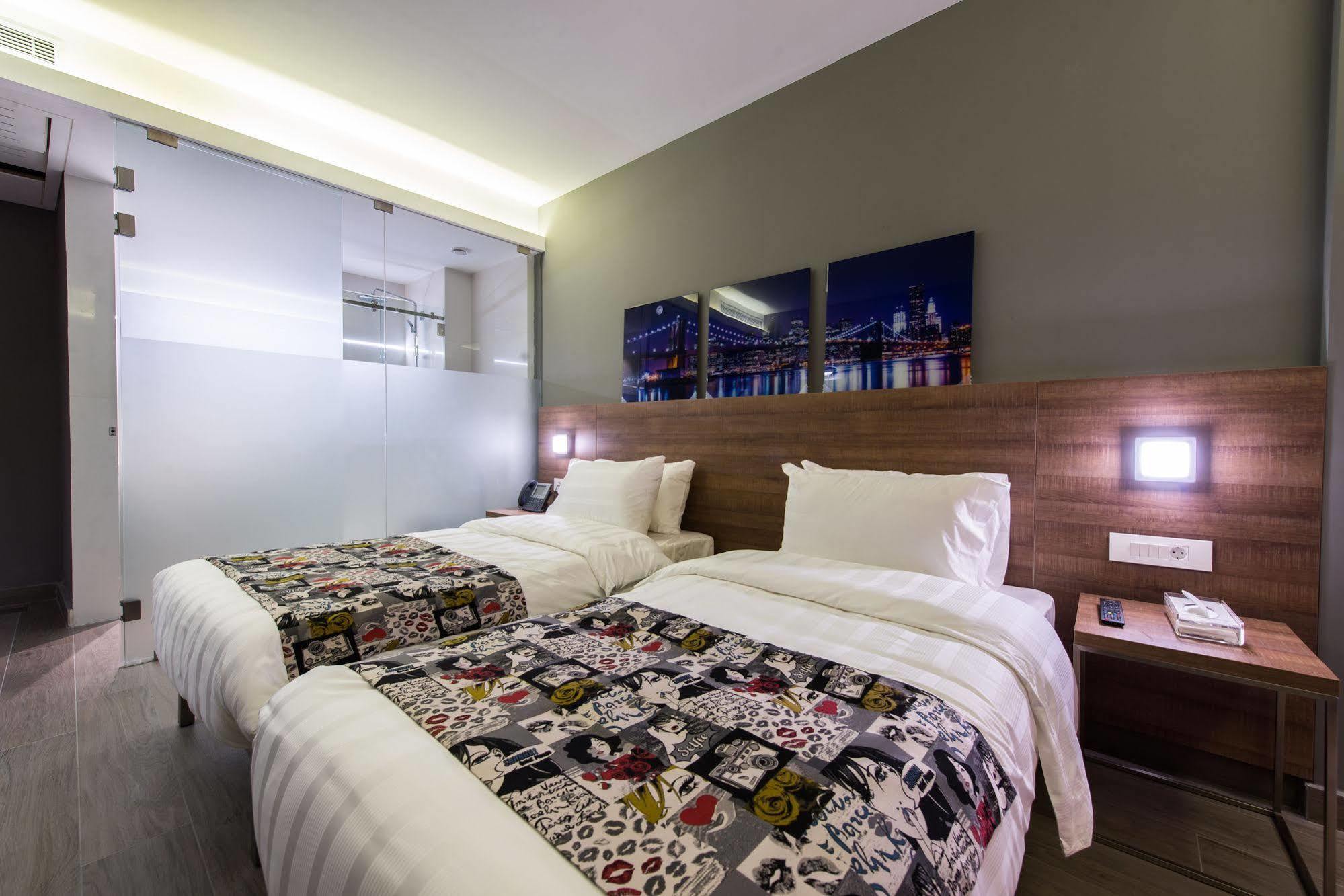 Caramel Boutique Hotel Beyrut Dış mekan fotoğraf